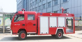 东风多利卡泡沫消防车(2.5-3.5吨)